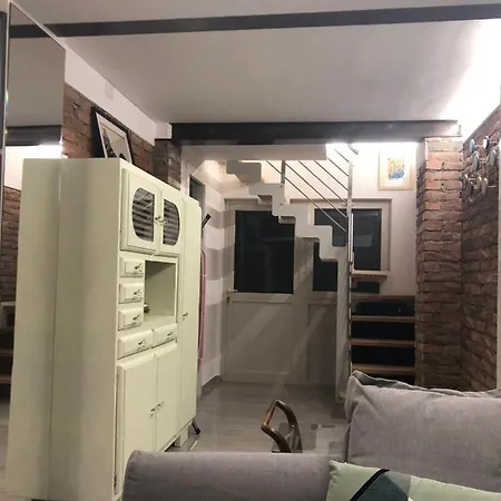 Ferienhaus Luxury Vertical Open Space Sangiano