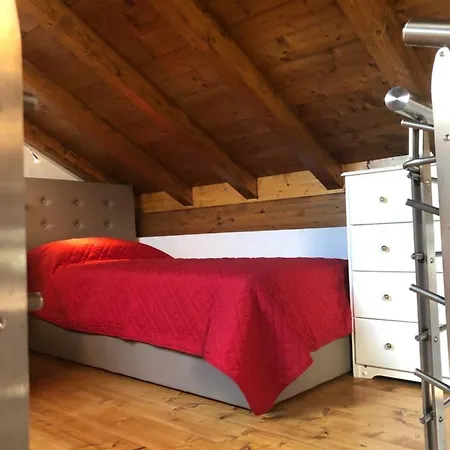 Luxury Vertical Open Space Holiday home Sangiano