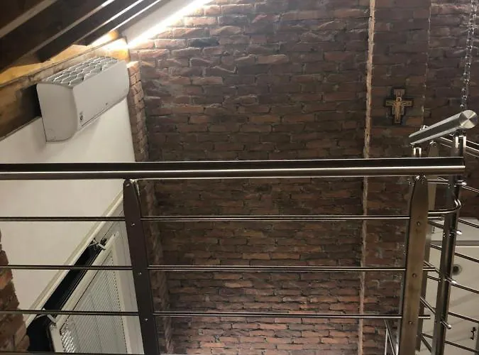 Luxury Vertical Open Space *