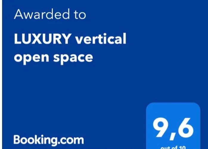 Luxury Vertical Open Space Nyaraló *