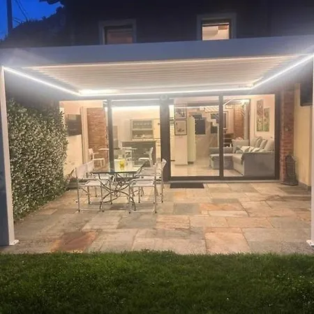Luxury Vertical Open Space Nyaraló