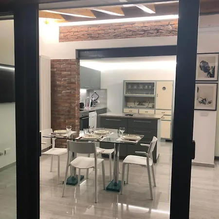 Luxury Vertical Open Space *